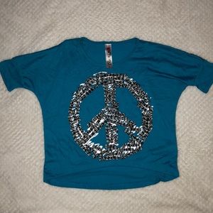 Peace sign crop top
